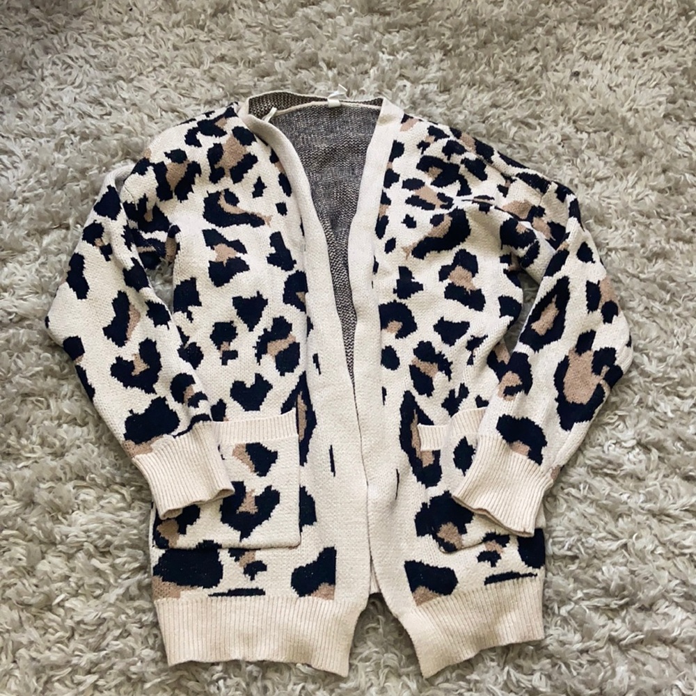 cheetah print cardigan with pockets